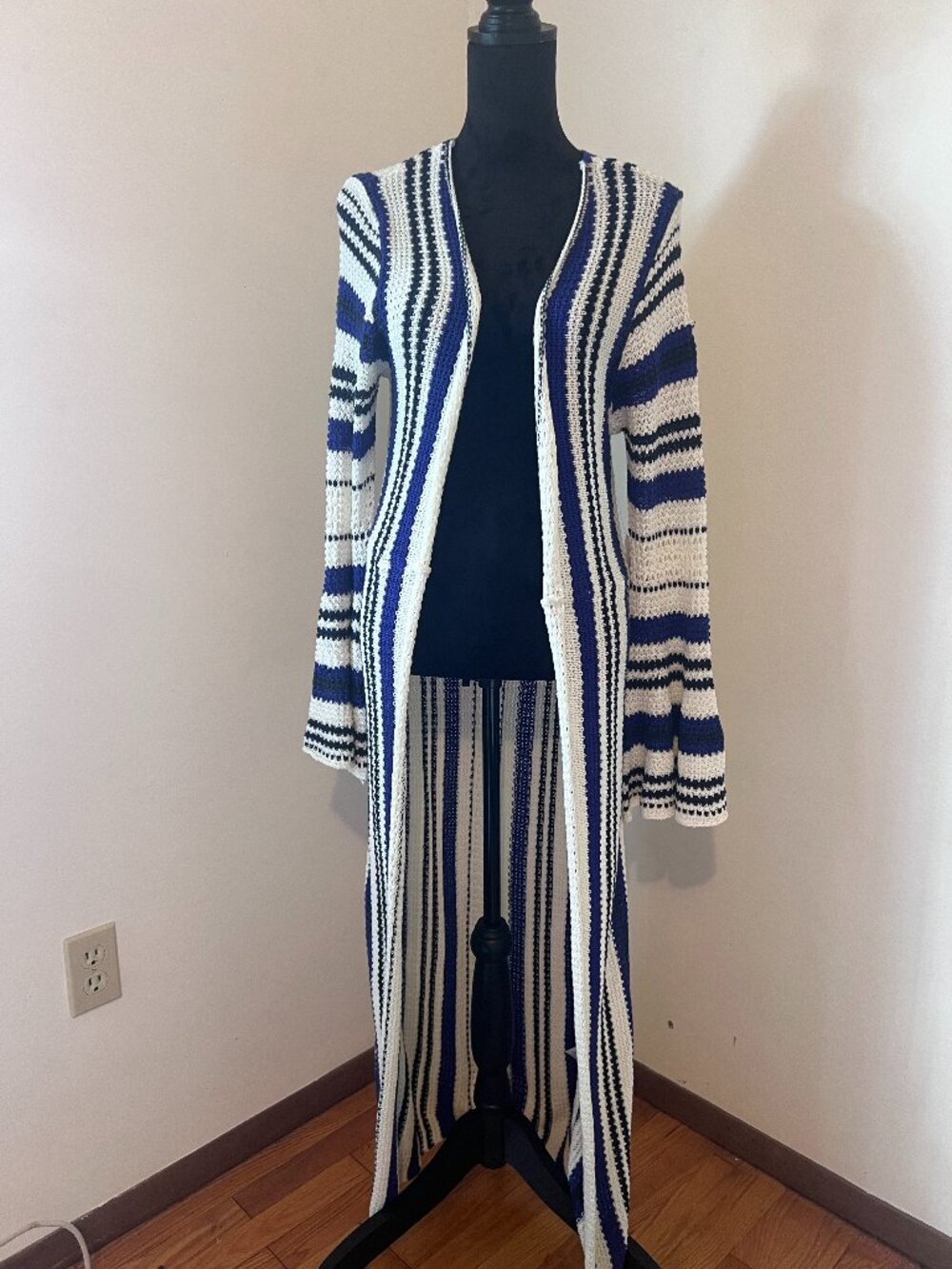 NWT Venus Crocheted Striped Medium Cardigan Duster